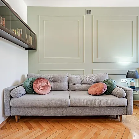 Inside Wola & Business *