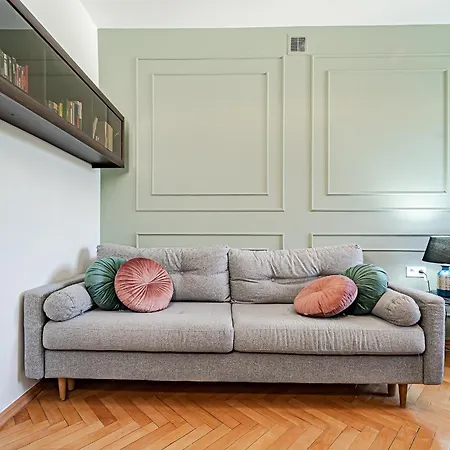 Inside Wola & Business * ורשה