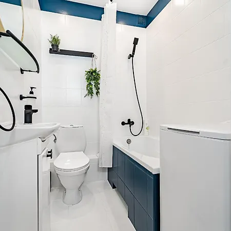 Inside Wola & Business