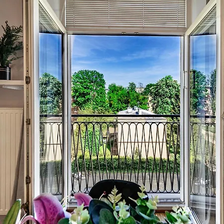 Inside Wola & Business *