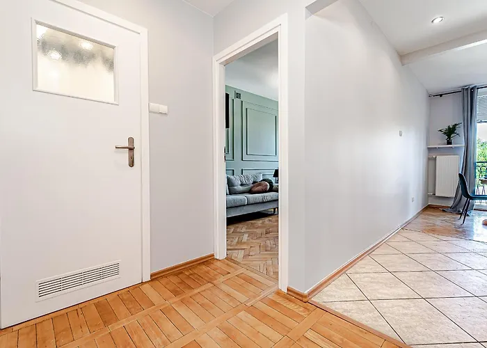 Apartment Inside Wola & Business *