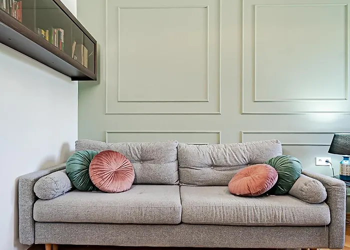 Inside Wola & Business * Warschau