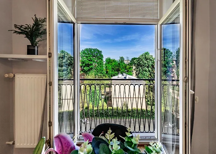 Inside Wola & Business *