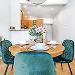 דירה Inside Wola & Business