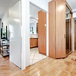 דירה Inside Wola & Business