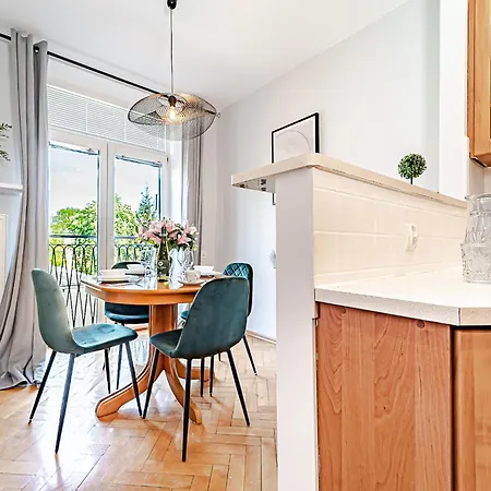 Inside Wola & Business 公寓 *